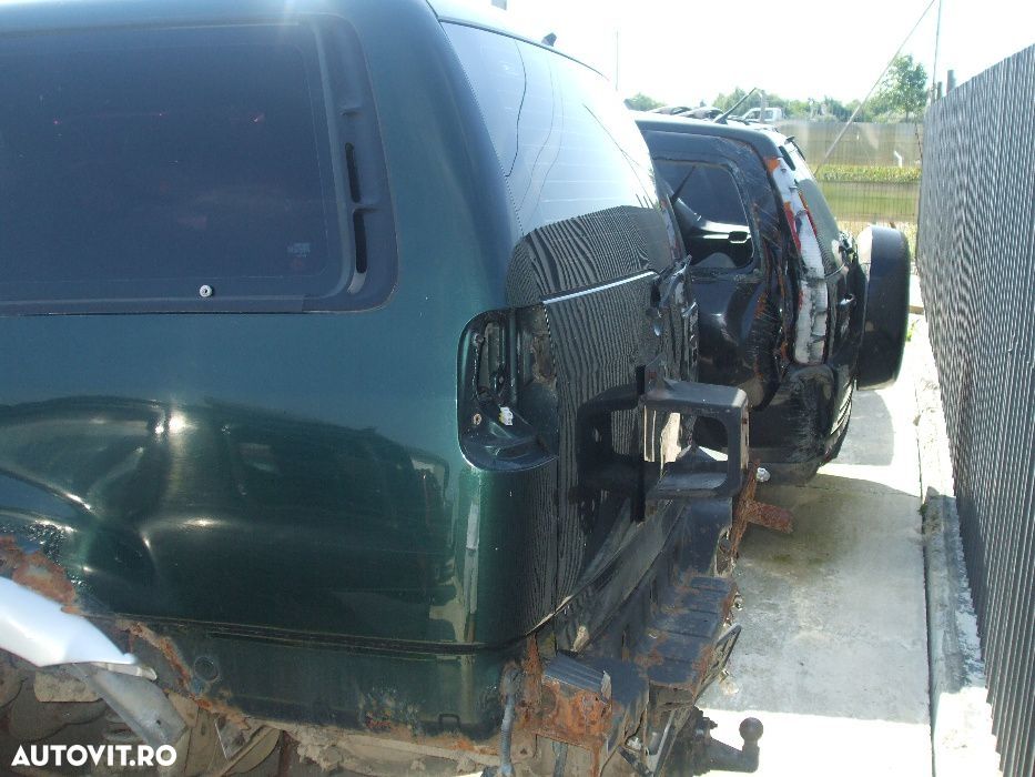 Dezmembrez NISSAN  TERRANO 2  in 2 sau 4 usi - 7