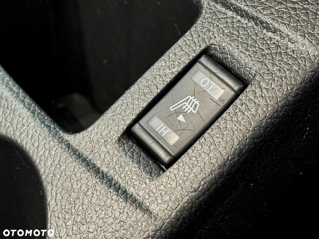 Nissan Qashqai 1.3 DIG-T N-Connecta DCT - 26