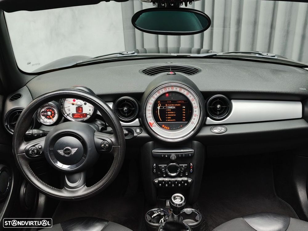 MINI Cabrio Cooper D - 11