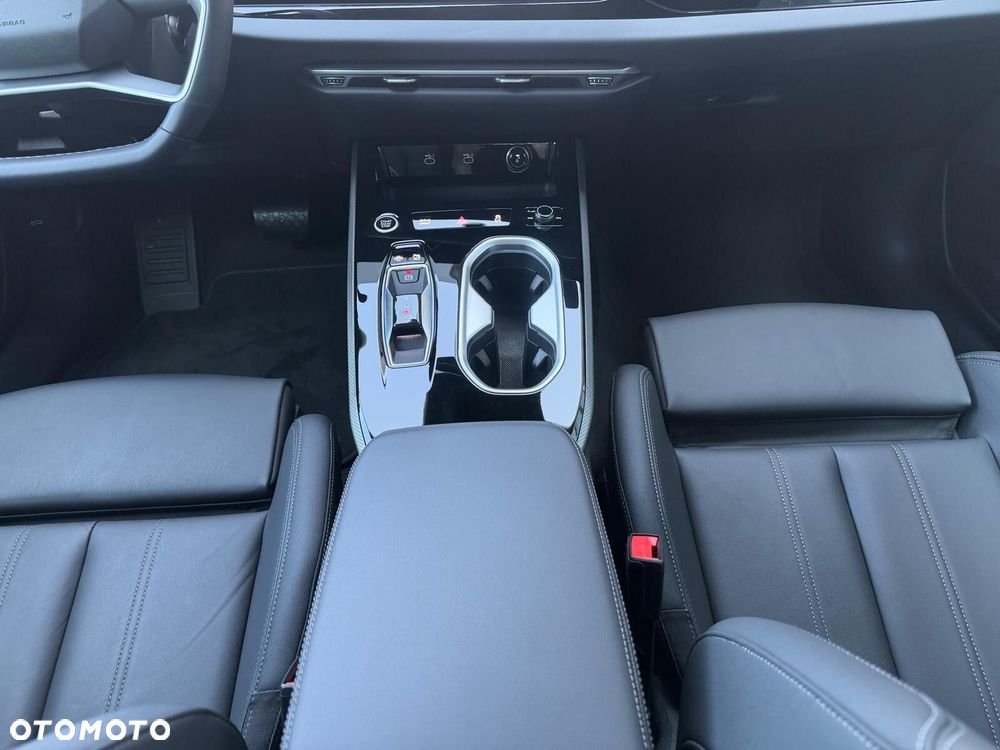Audi A6 Avant TFSI mHEV Quattro S tronic - 25