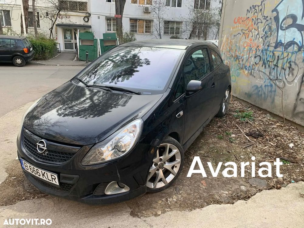 Opel Corsa 1.6 OPC - 1