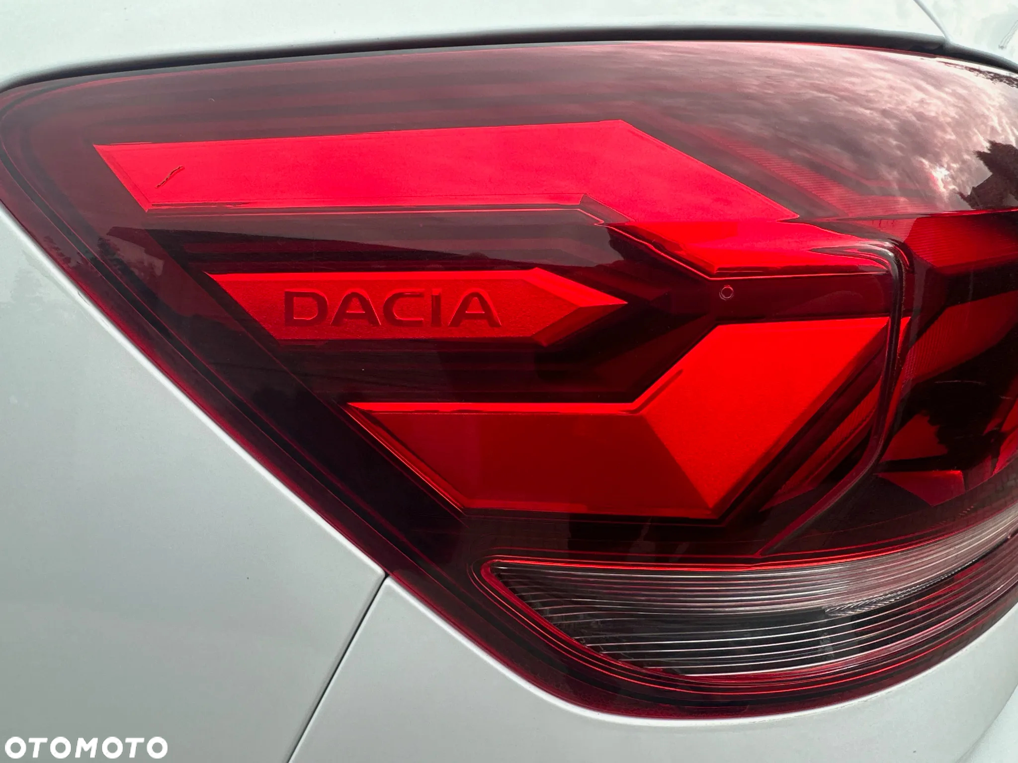 Dacia Sandero SCe 65 Essential - 21