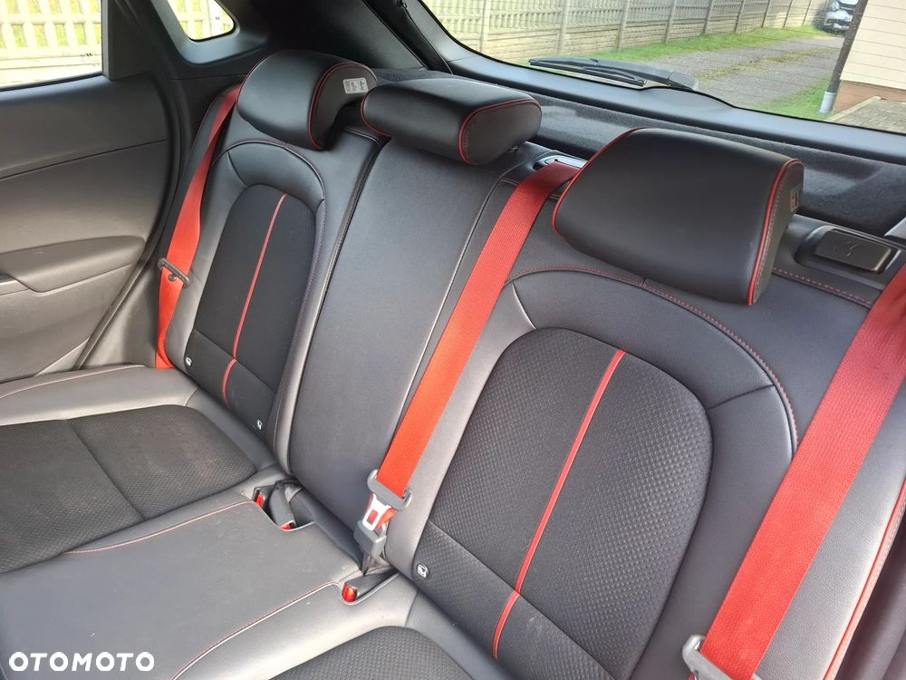 Hyundai Kona 1.6 GDI Hybrid Platinum DCT - 24