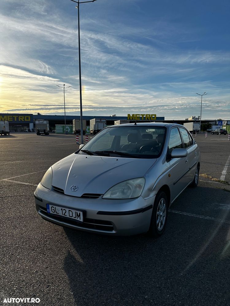 Toyota Prius - 1