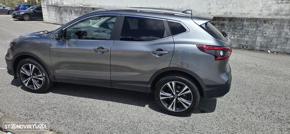 Nissan Qashqai 1.3 DIG-T N-Connecta J18 DCT - 2