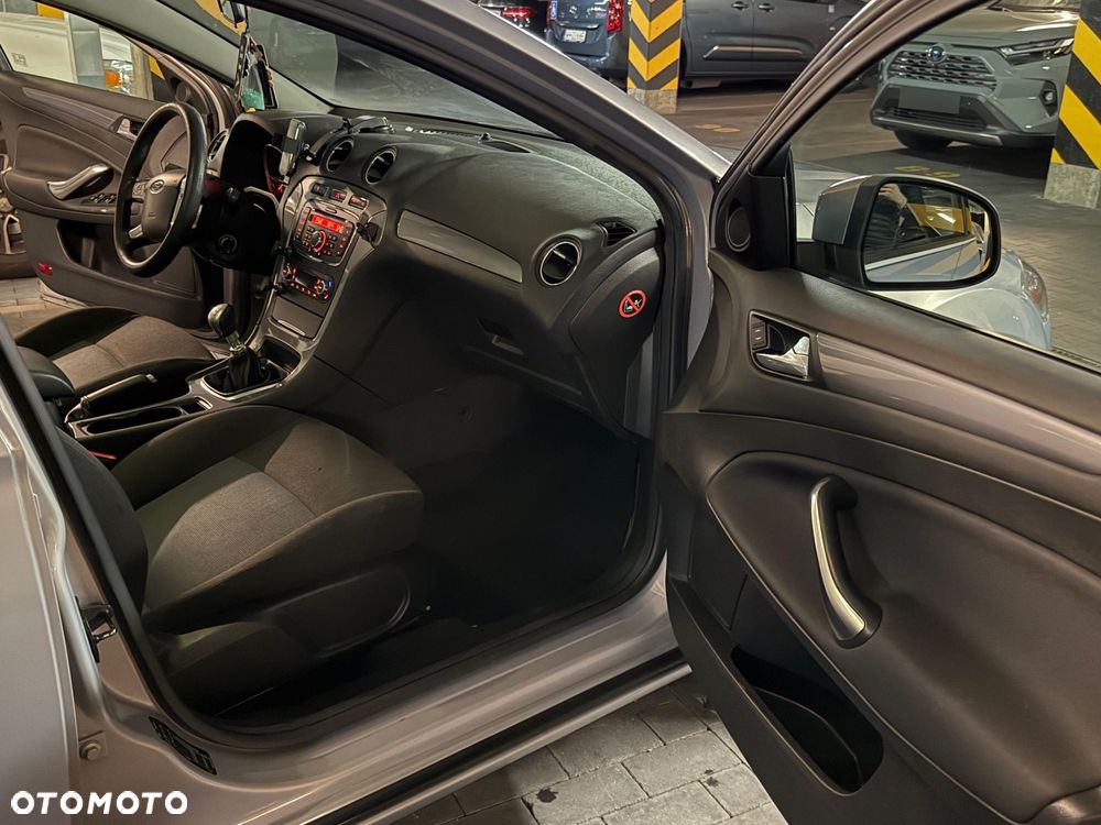 Ford Mondeo 1.6 TDCi Trend - 12