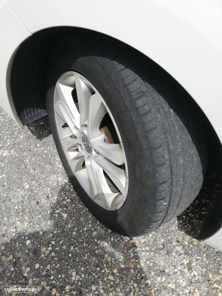 Hyundai i30 CW 1.6 CRDi STyle - 4