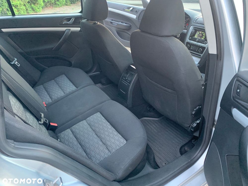 Skoda Octavia 1.6 TDI Greenline - 10
