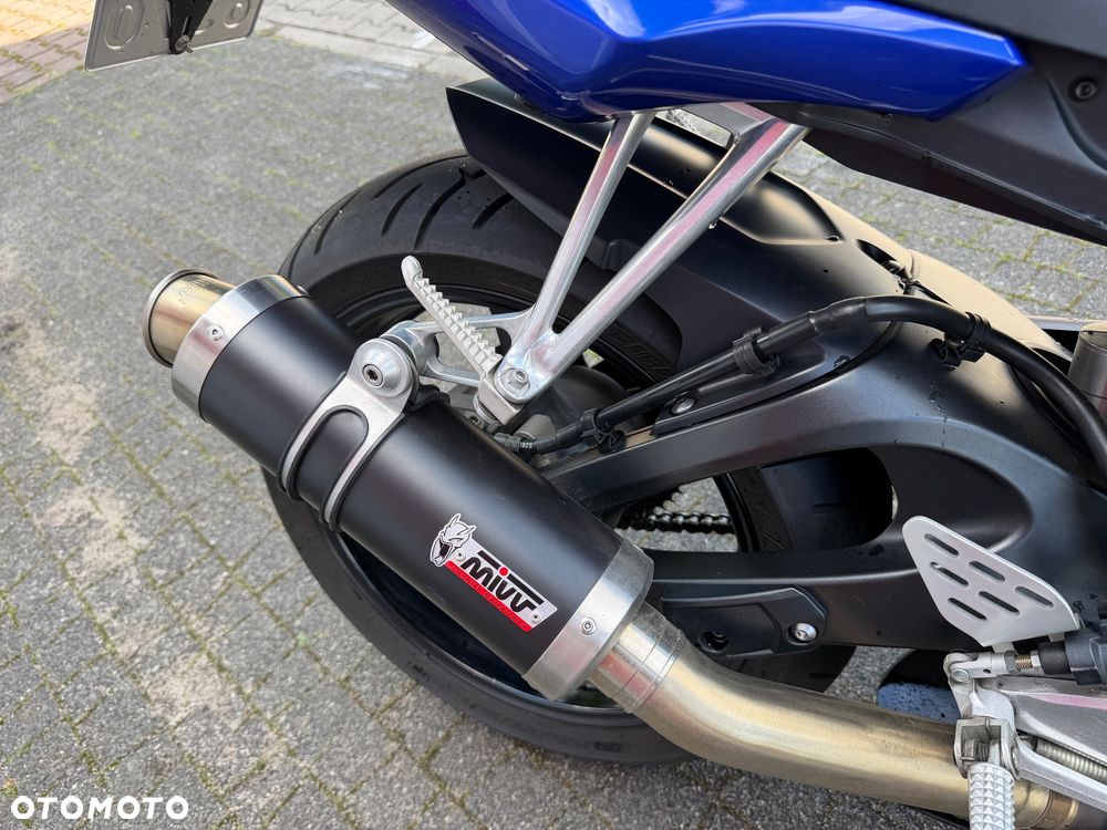 Yamaha R6 - 10