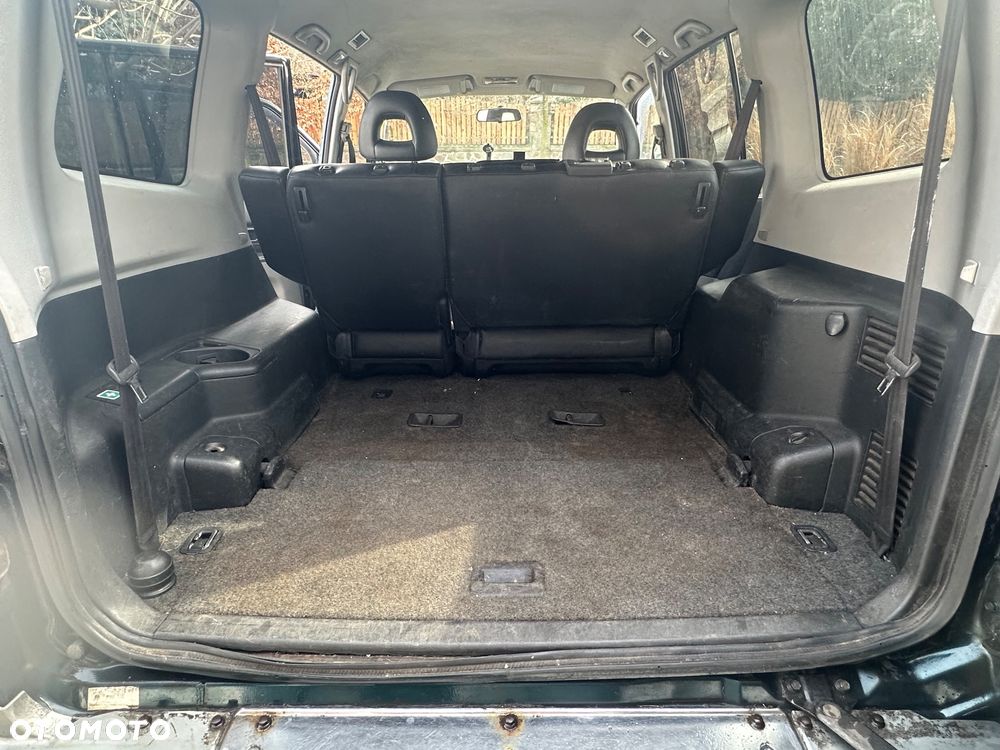 Mitsubishi Pajero - 8