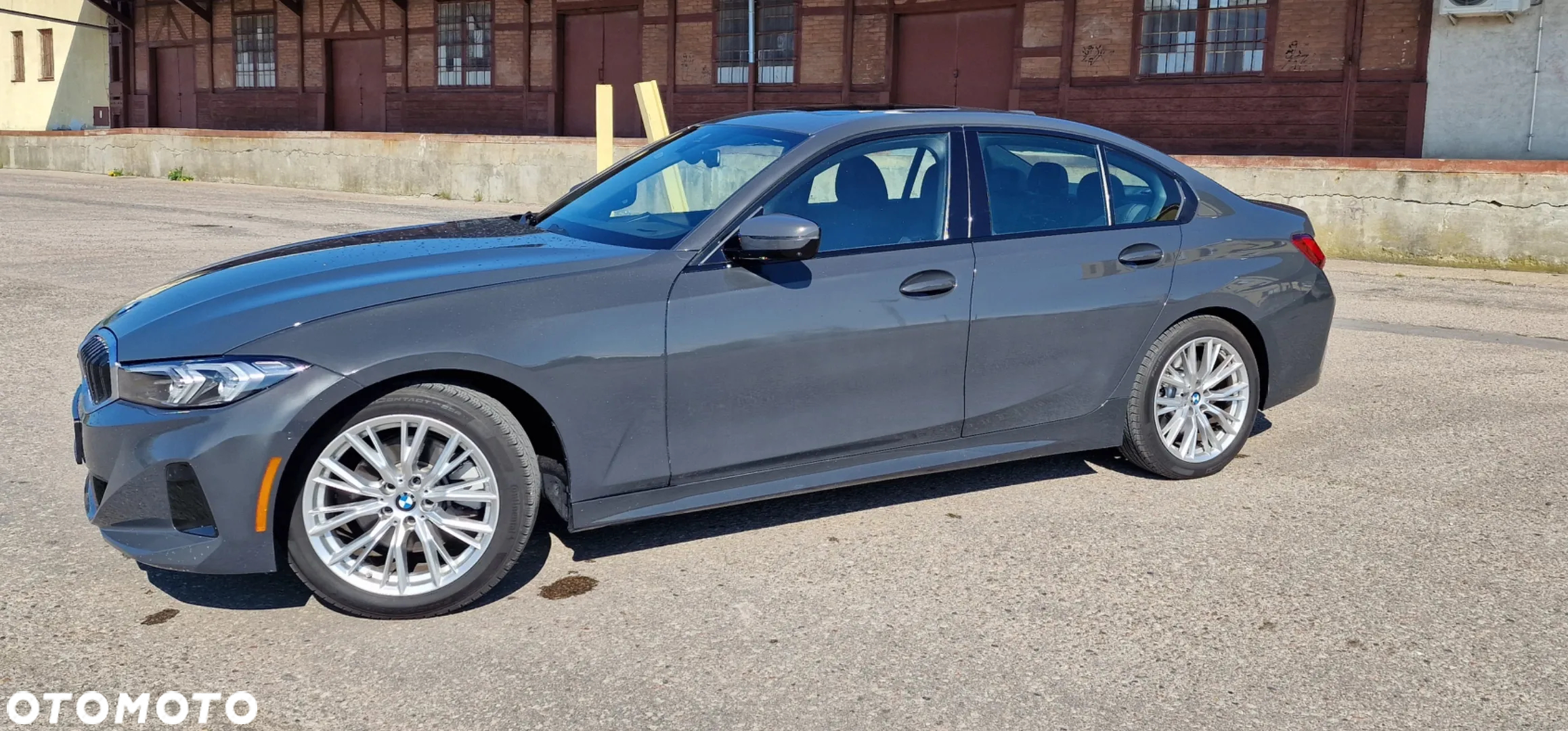 BMW Seria 3 330i Luxury Line - 9