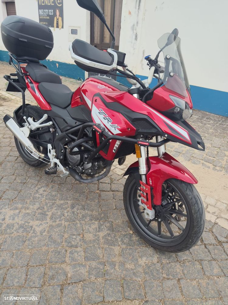 Benelli TRK 251 - 6