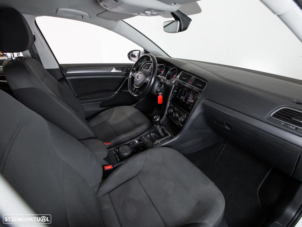 VW Golf Variant 1.6 TDi Confortline - 10