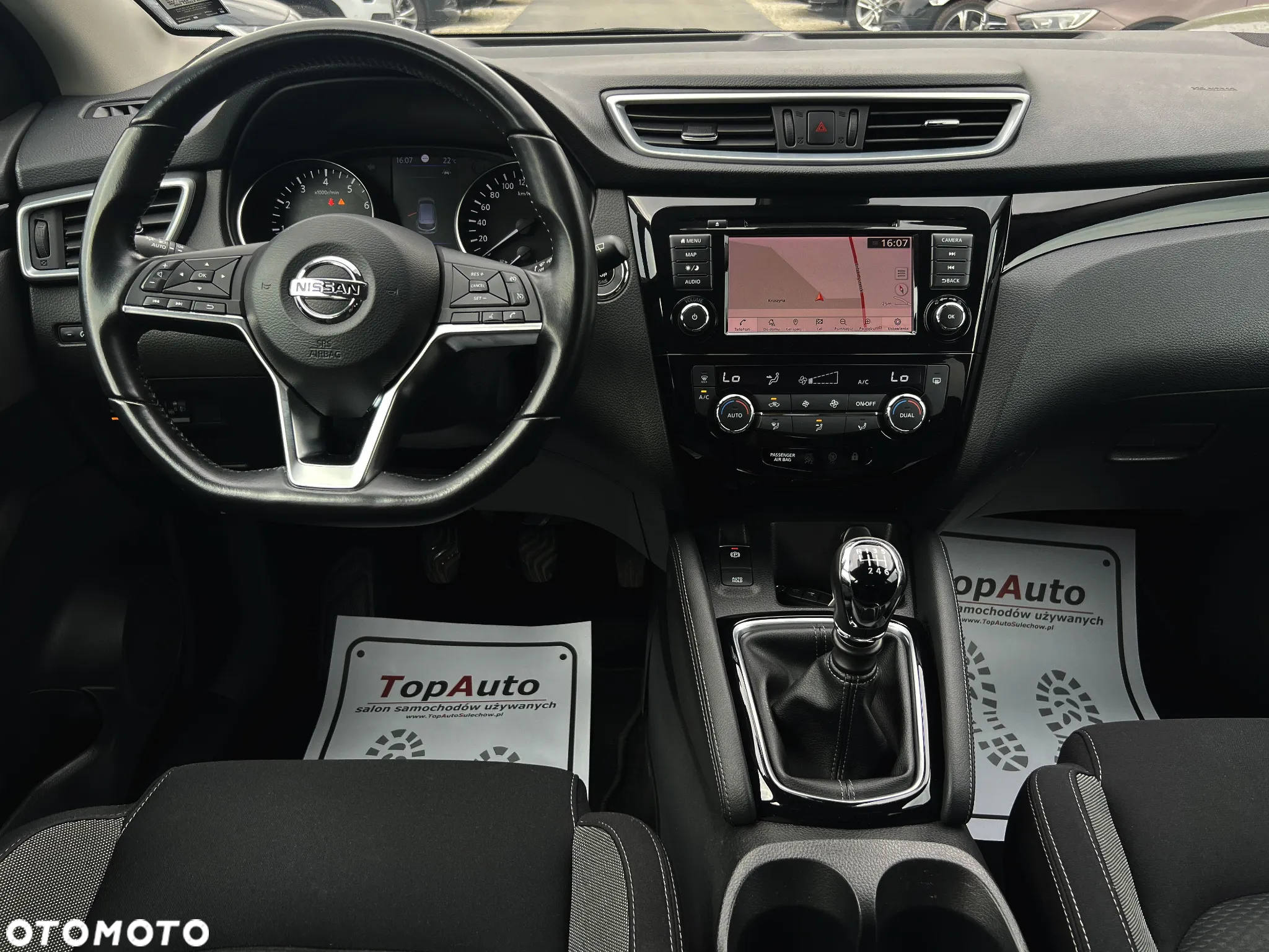 Nissan Qashqai 1.3 DIG-T N-Connecta - 29