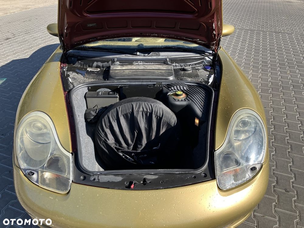 Porsche Boxster - 16