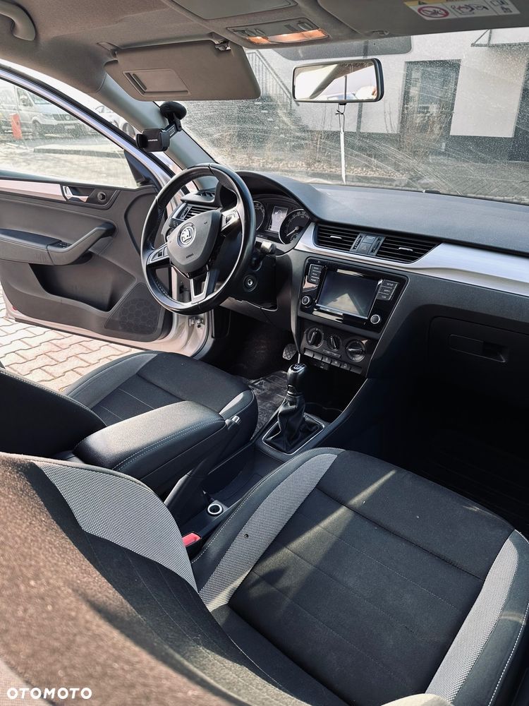 Skoda RAPID 1.6 TDI DPF Ambition - 8