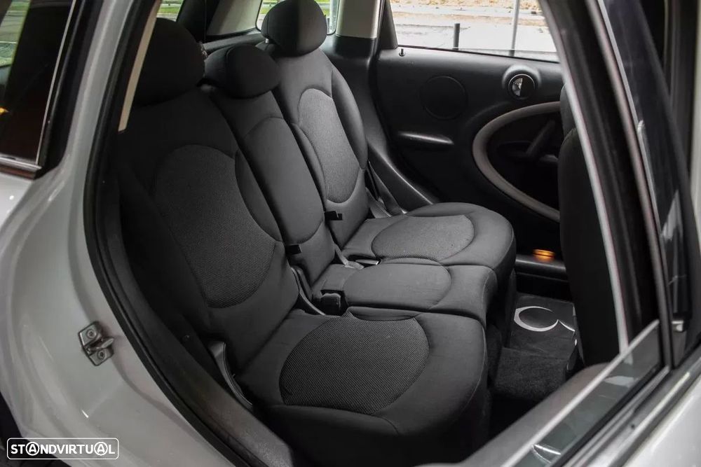 MINI Countryman One D - 24