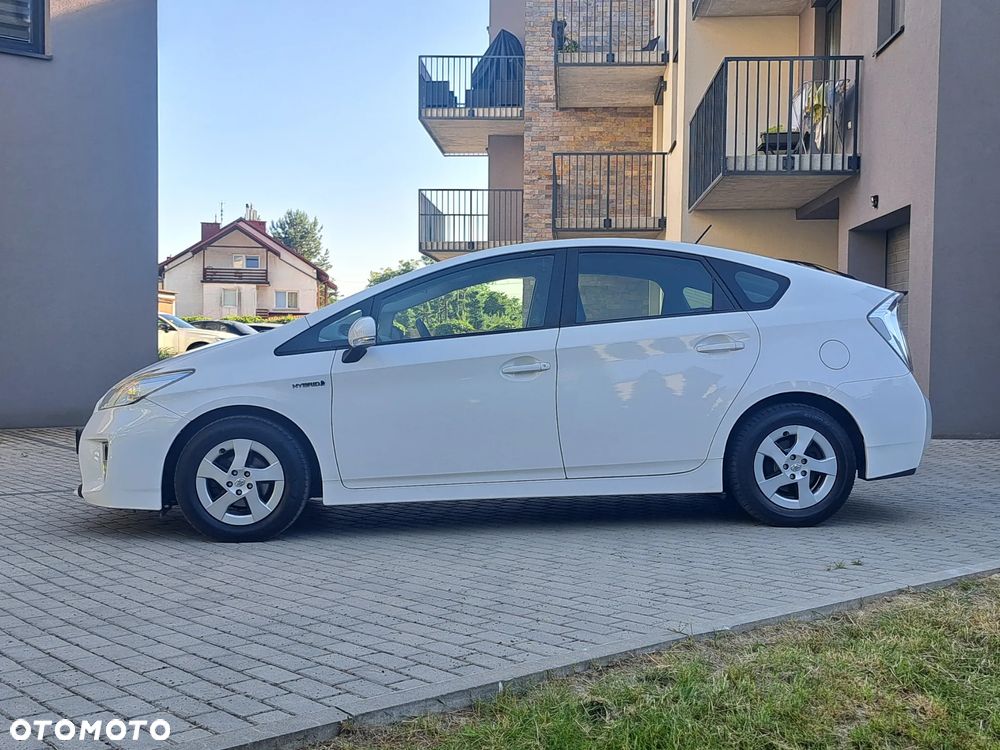Toyota Prius - 3