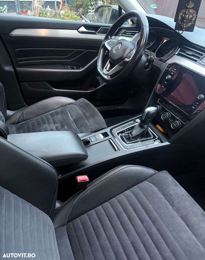Volkswagen Passat 2.0 TDI DSG Highline - 8