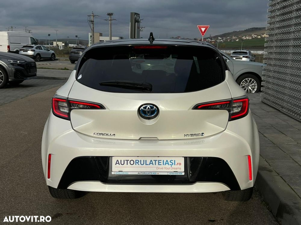 Toyota Corolla 1.8 HSD Dynamic Bi-tone - 4