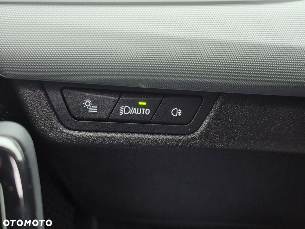 BMW iX1 eDrive20 66.5kWh xLine - 37