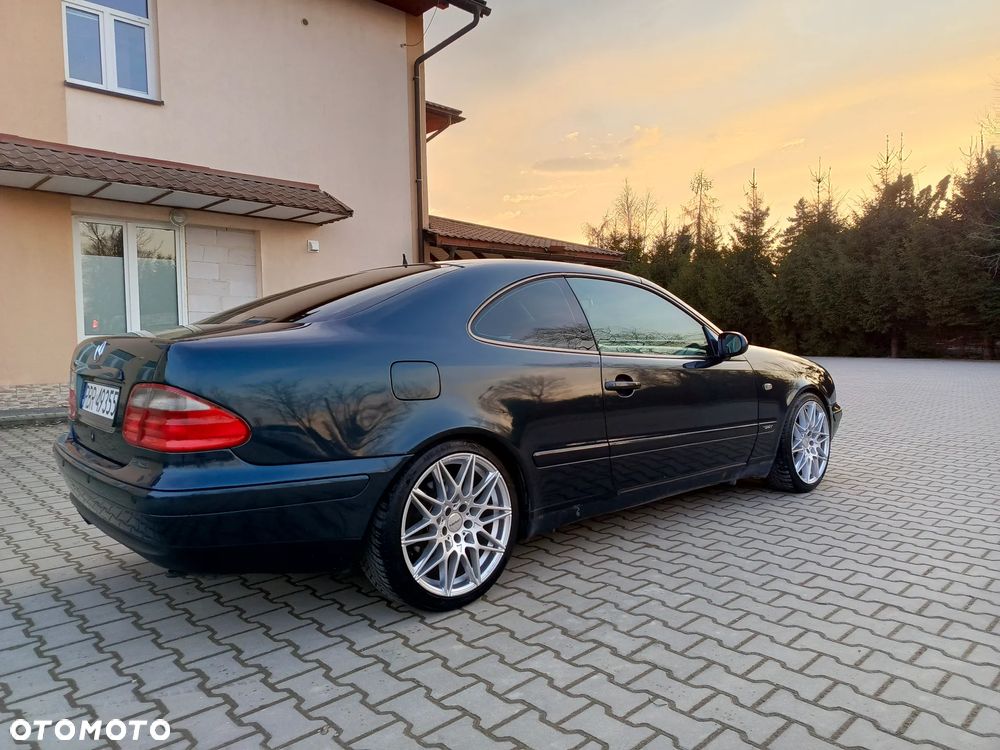 Mercedes-Benz CLK 320 - 6