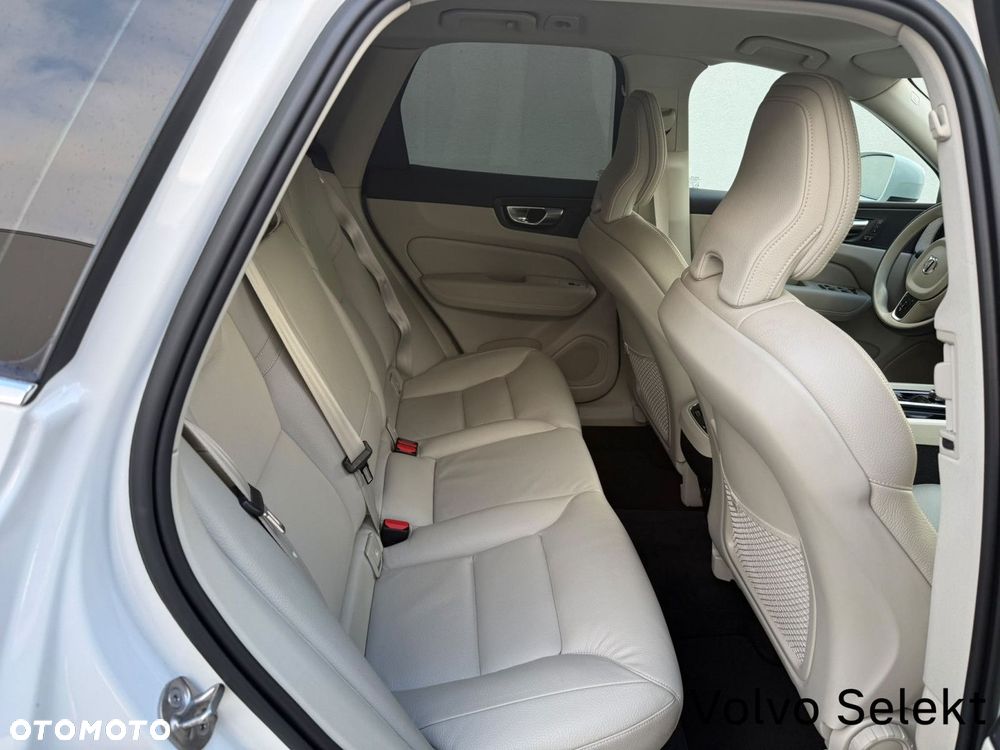 Volvo XC 60 - 31
