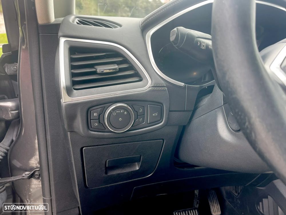 Ford S-Max 2.0 TDCi Vignale Powershift - 30