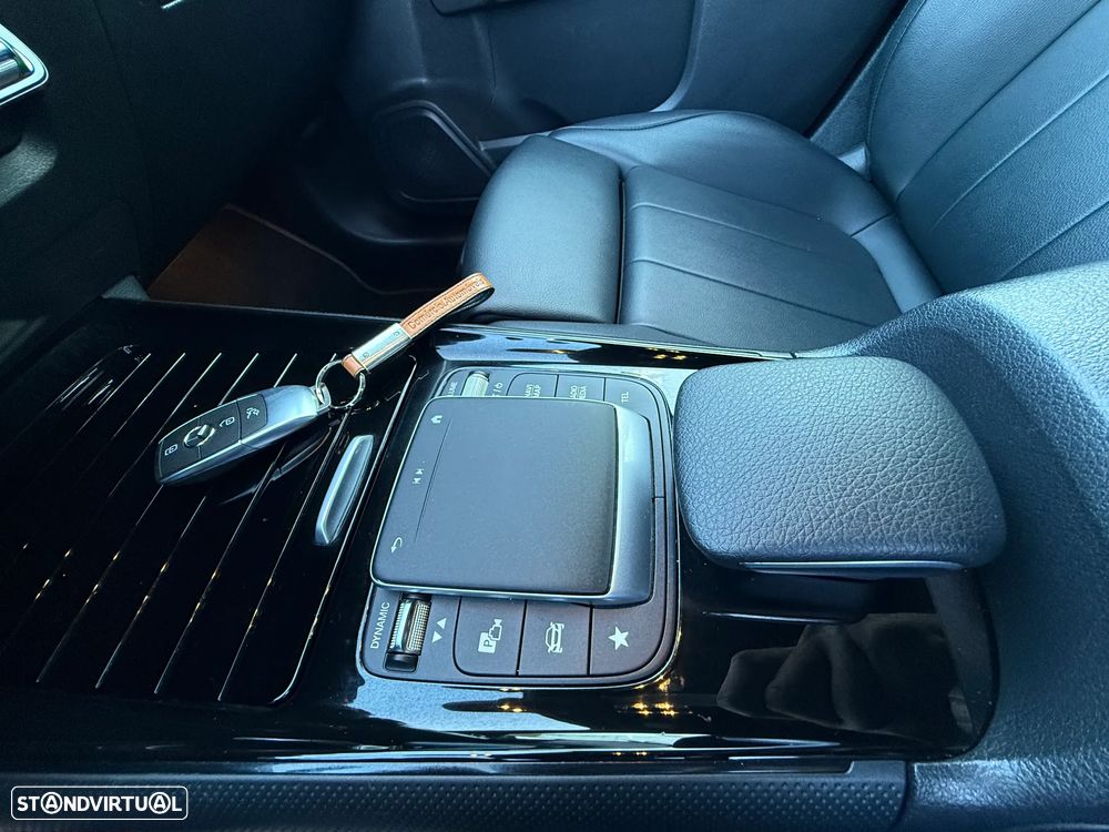 Mercedes-Benz GLB 180 d Style - 48