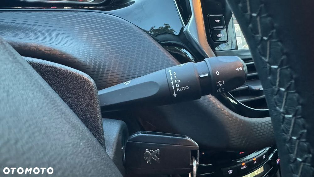 Peugeot 208 1.2 PureTech Allure S&S - 14