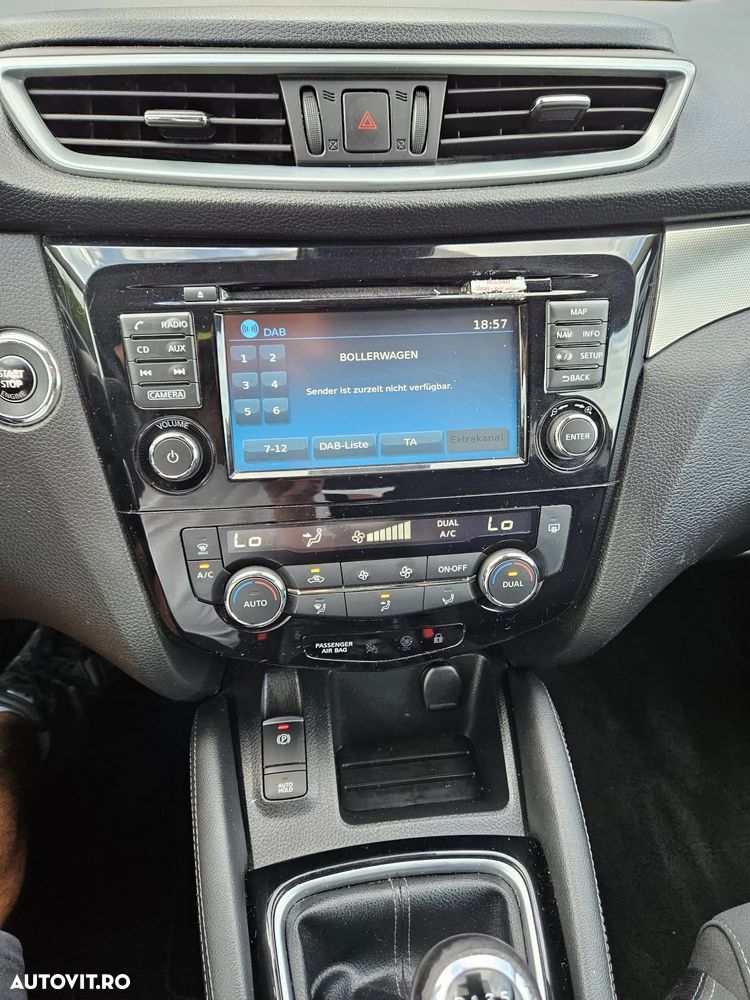 Nissan Qashqai 1.6 DCI Start/Stop Tekna - 12