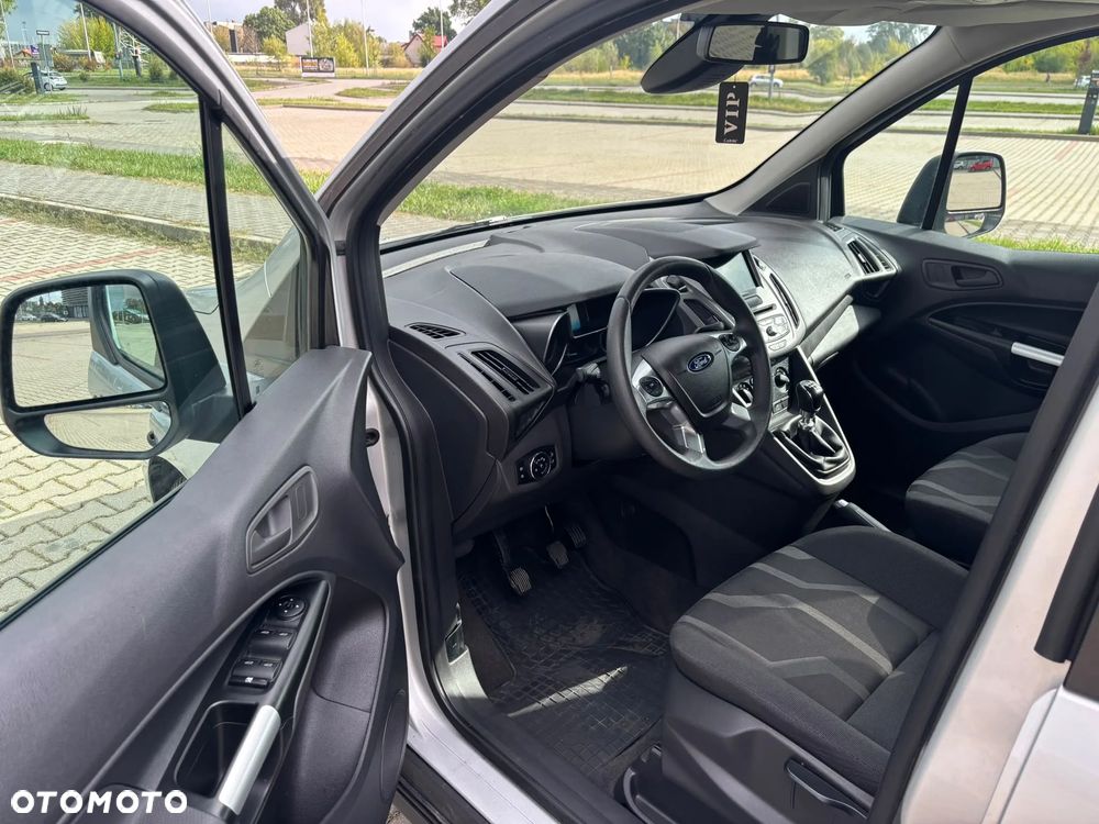 Ford Tourneo Connect Grand - 19