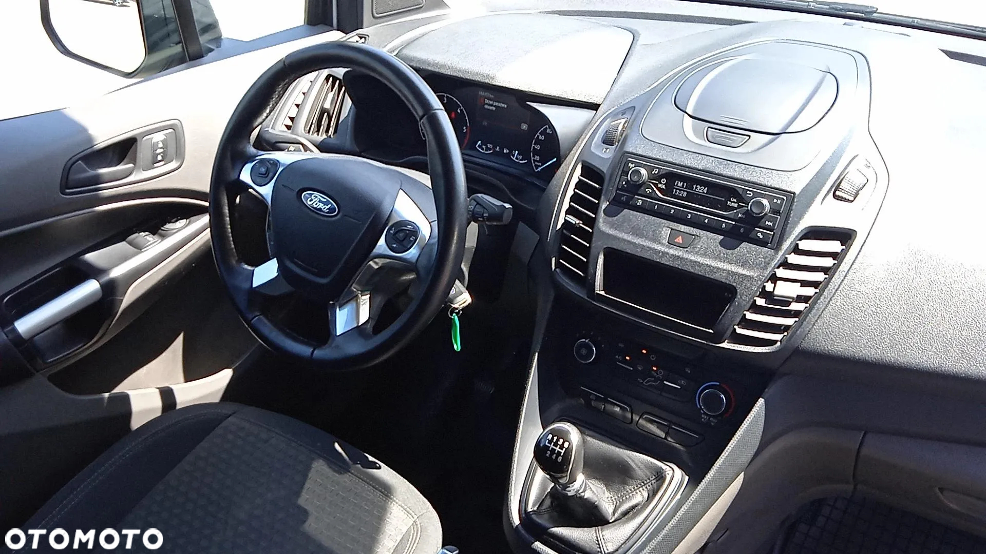 Ford Transit Connect - 9