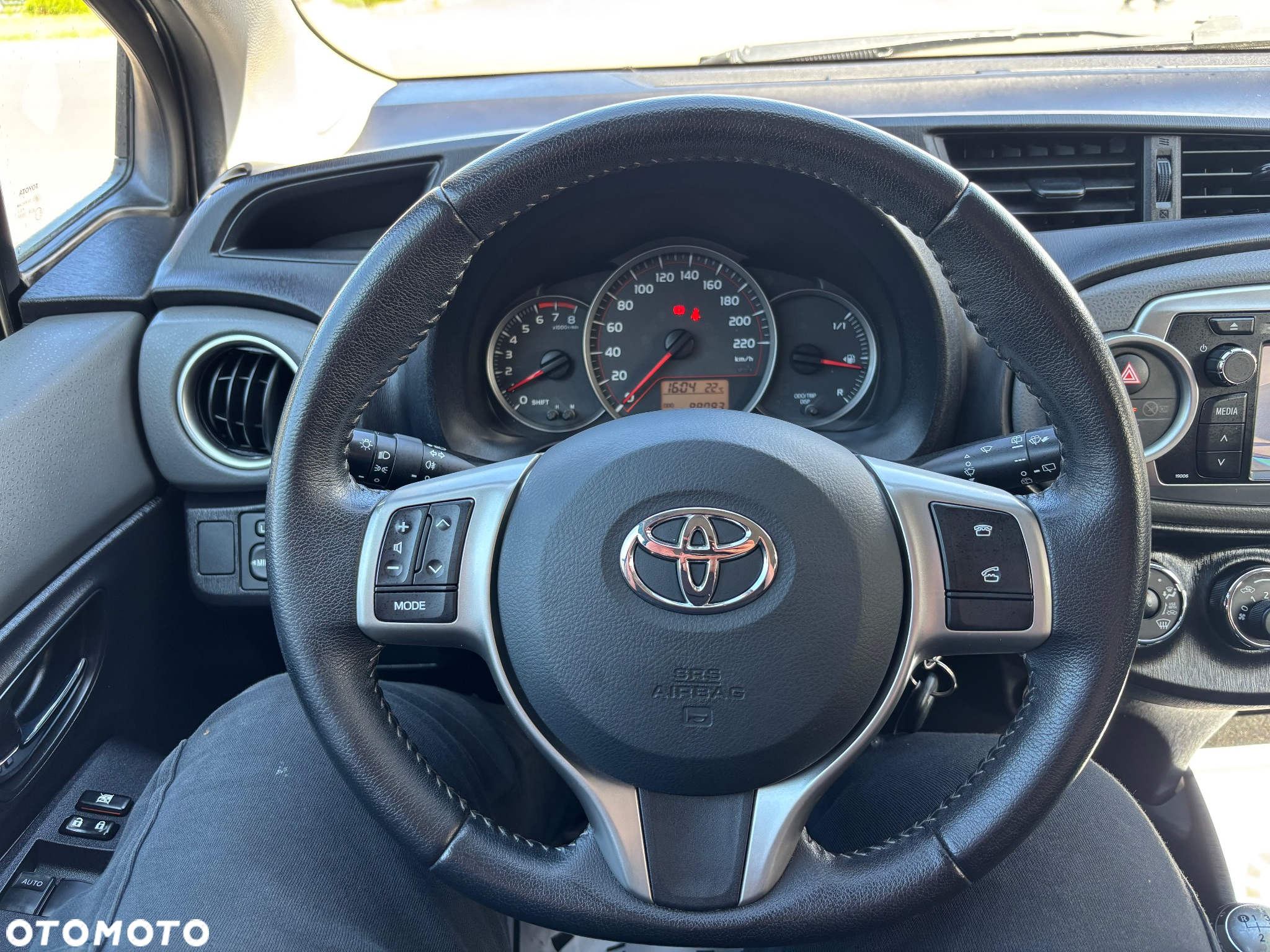 Toyota Yaris - 18