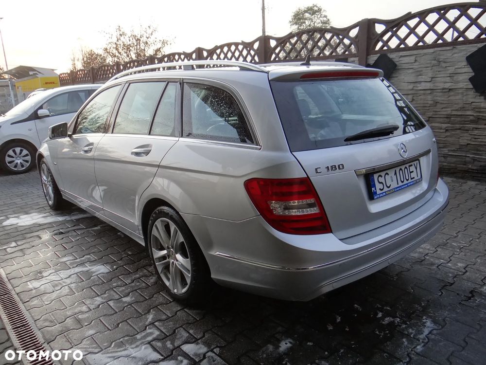 Mercedes-Benz Klasa C 180 CGI BlueEff Avantgarde - 3