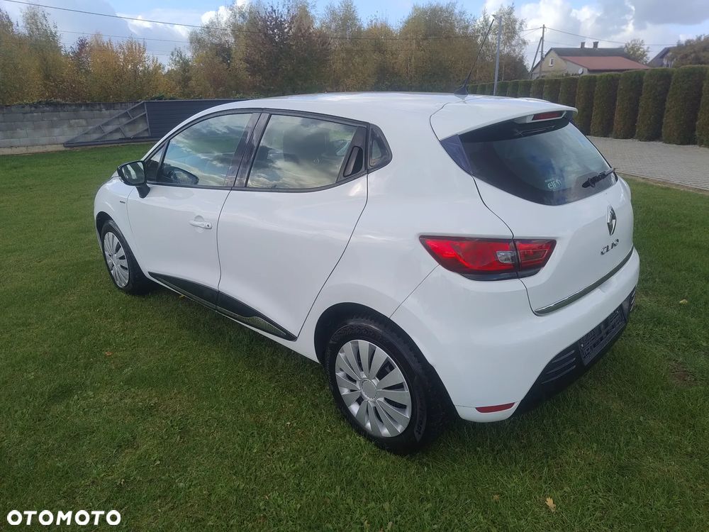 Renault Clio - 12