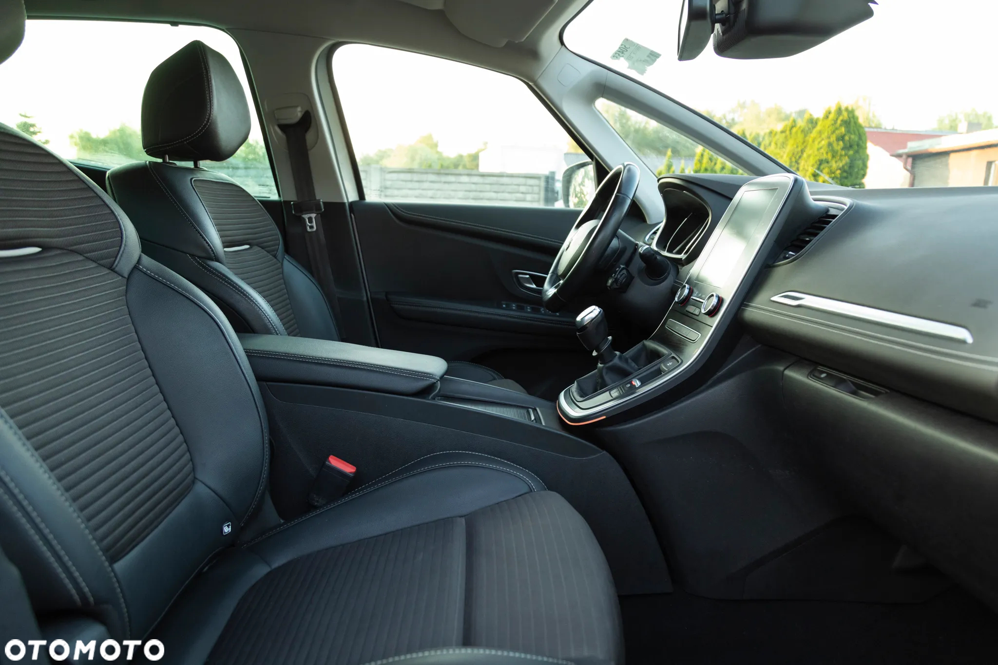 Renault Scenic 1.6 dCi Bose - 11
