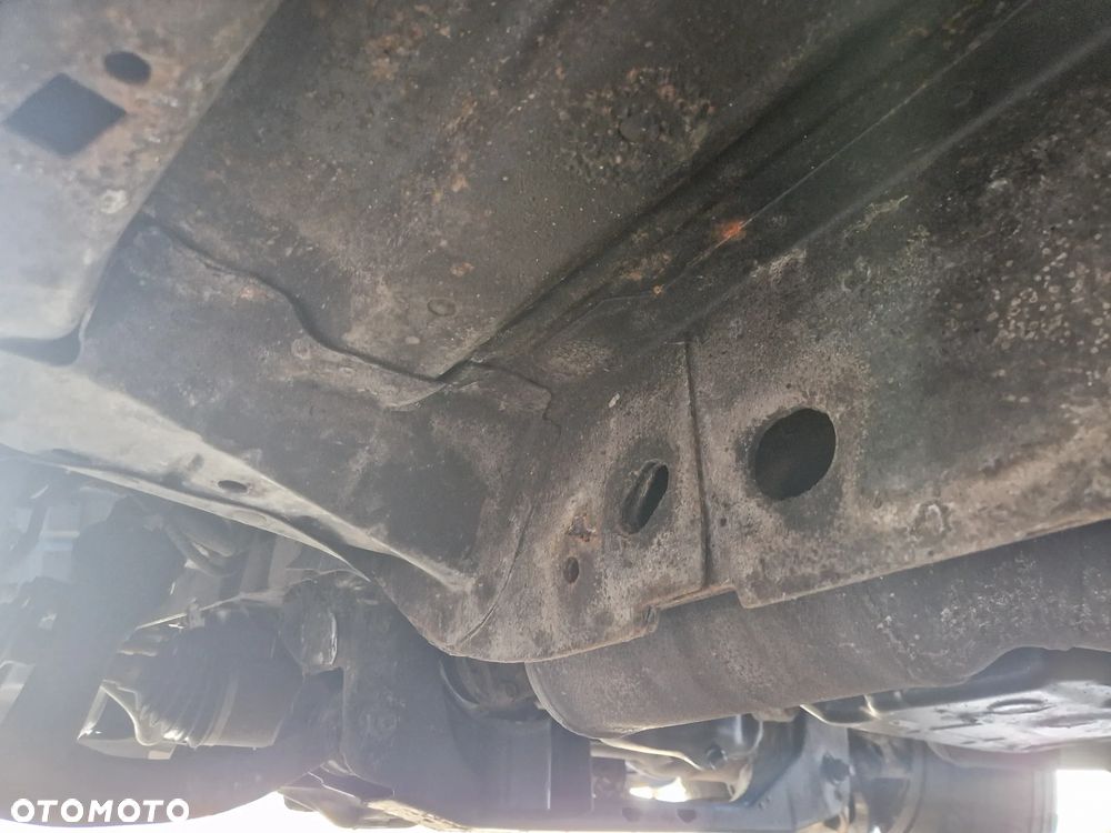 Jeep Liberty 3.7 4x4 - 38