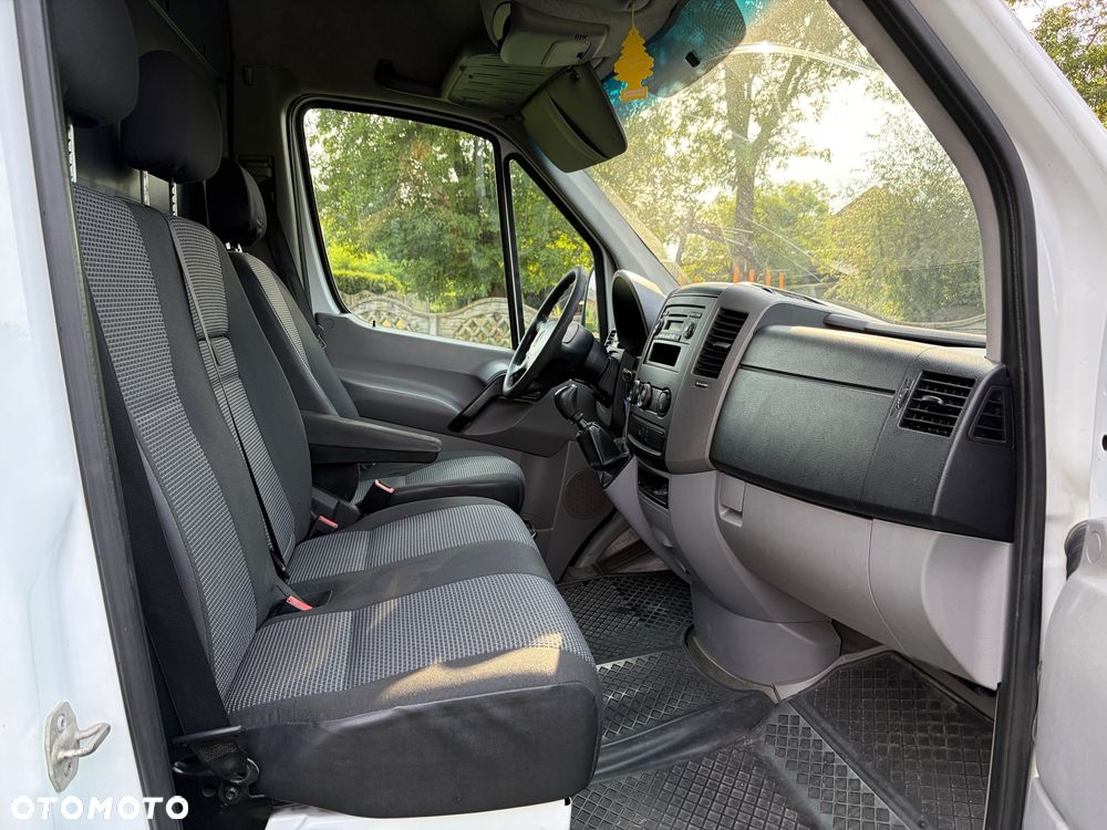 Mercedes-Benz Sprinter 906.213 - 6
