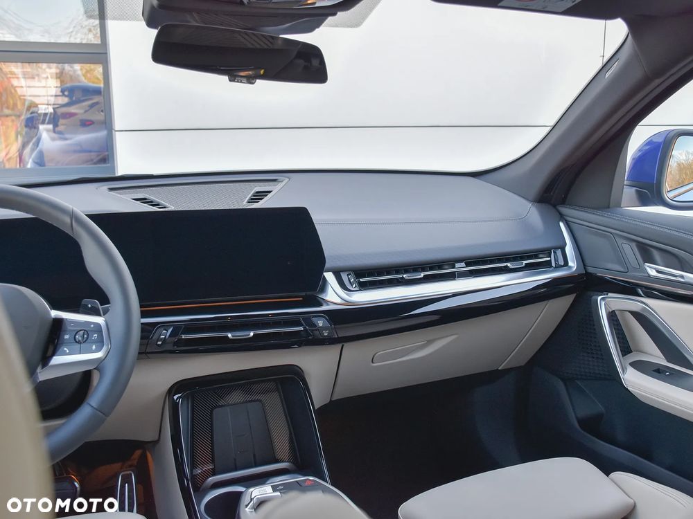 BMW X2 sDrive18d - 32