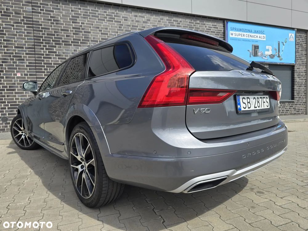 Volvo V90 Cross Country D4 AWD - 10