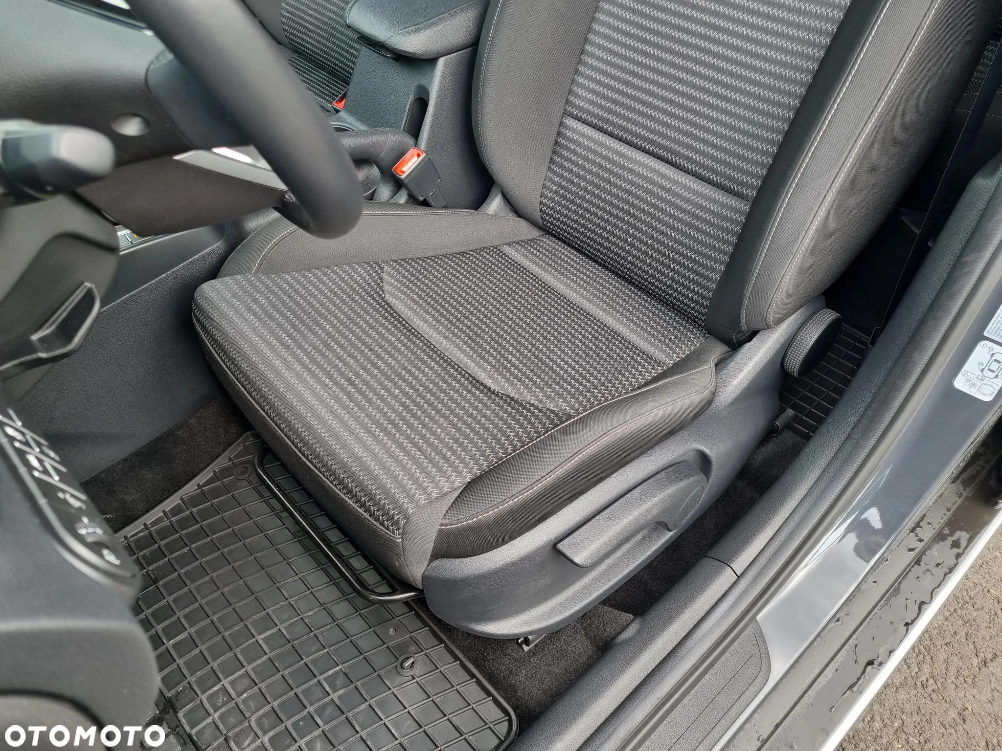 Kia XCeed 1.5 T-GDI M - 12