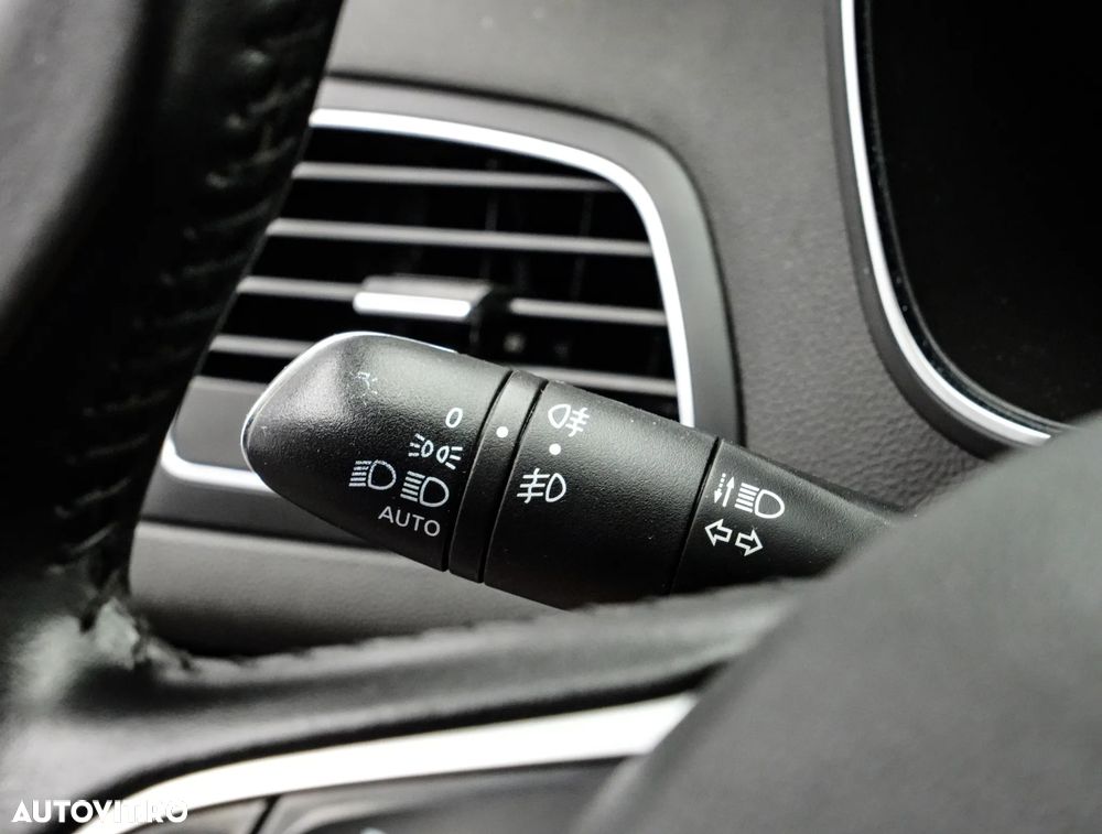 Renault Megane BLUE dCi EDC Limited - 22