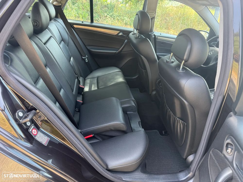 Mercedes-Benz C 220 - 17