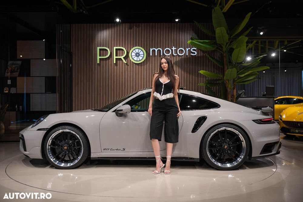 Porsche 911-TURBO-S - 5