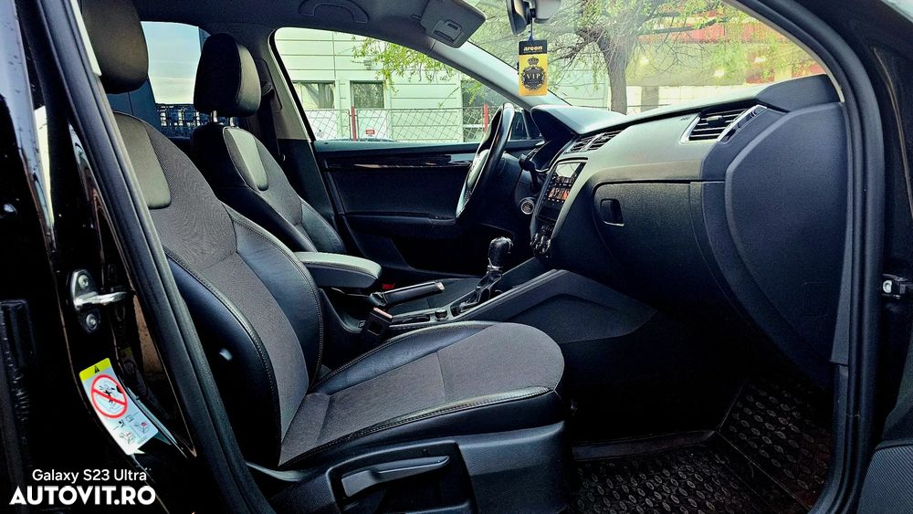 Skoda Octavia 1.6 TDI Green tec DSG Edition - 11