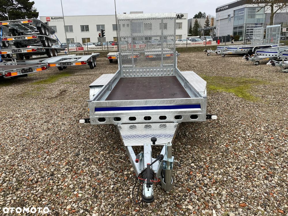 Wiola B2730 pod minikoparkę - 2