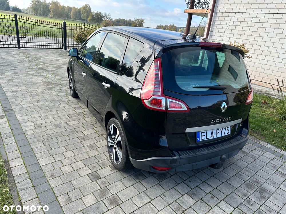 Renault Scenic 1.6 dCi Bose - 22