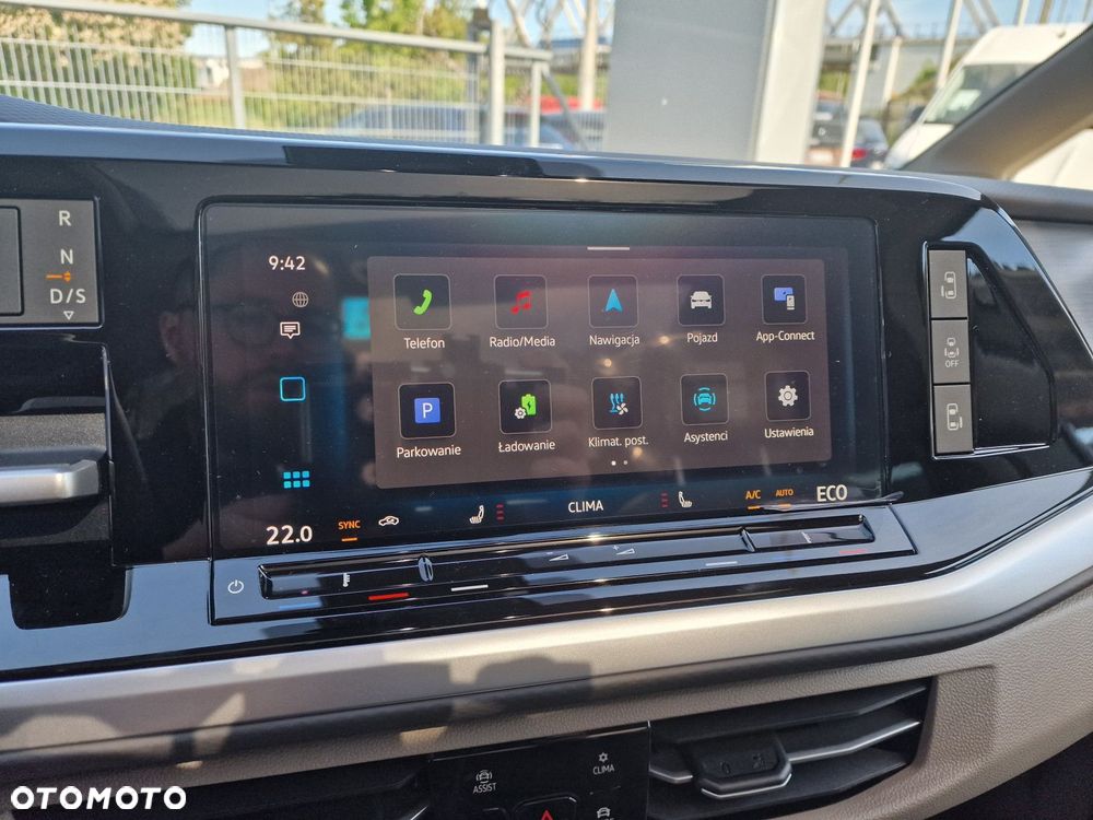 Volkswagen Multivan - 20