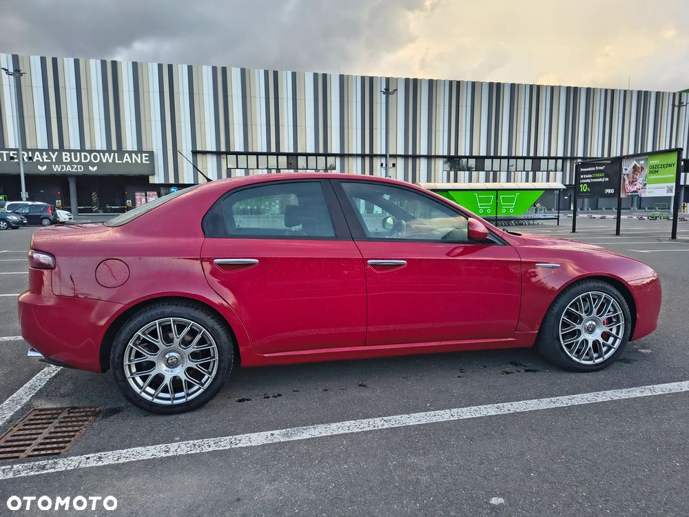 Alfa Romeo 159 2009 photo 3